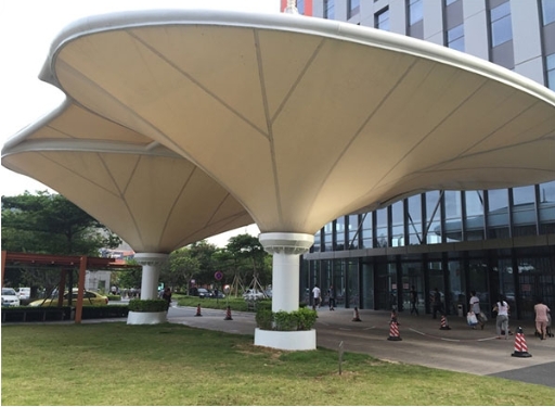 PTFE廣場倒傘膜：為何成為現(xiàn)代廣場建筑的設(shè)計寵兒？